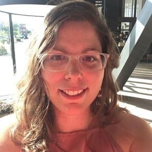 Meet your Posher, Dominique